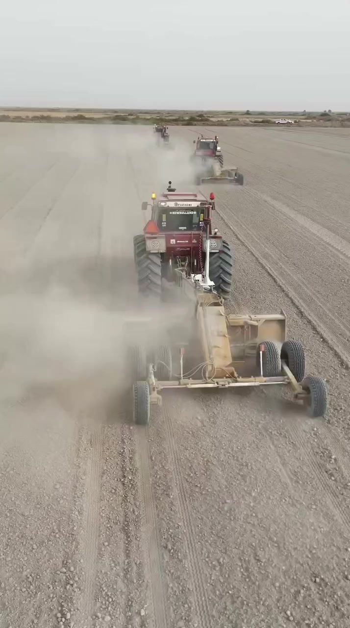 +السلام عليكم مستعدون لتعديل الاراضي الزراعيه بالليزر لكافة المحافظات
لاتصال.   جاسم الوائلي  /
***********
