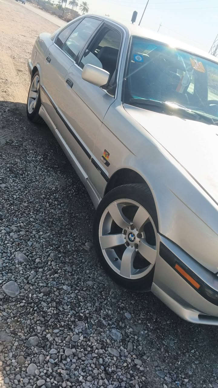 BMW
موديل 1990 رقم بغداد دولي تحويل مباشر
مكينه وكير جدد
صدر امامي وخلفي شاده جديد
تبريد شغال تدفئة شغالة
مطينه حجم 3 ونص مفتوح
سياره جهازه وحلوةة مال جنااي
السعر 52 بيه مجال
***********
