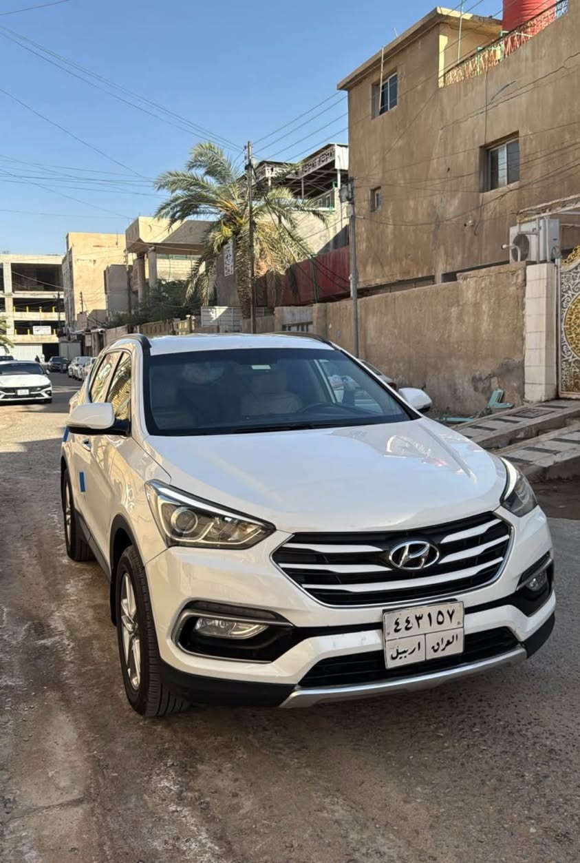 السلام عليكم 
هونداي سنتافيا 2018 خليجي 4 سلندر دوش
( رقم اربيل بأسم شركه تحويل او وكاله والشركه مضمونه لا عليها حجز ولا ضرائب ) 
مواصفات السياره 
مري جانبي قلاب شفط 
اشاره ترحيب 
داخل لد ازرق 
كشنات كهرباء 
كشنات جلد 7 راكب 
تبريد 3 قطع 
شفتات استرين 
تحكم استيرن 
3 مود قياده 
صندوق كهرباء 
لايتات ابو لد الزنون 
داخل بيجي 
بردات خلفيه 
( تبريد حداده مكينه كير جيد جداً كارتون  ) 
( السياره بيها جاملغ امامي صبغ ايسر + جاملغ امامي ايمن صبغ فقط  بدون ضربه + بارد قليل ) 
السياره نضيفه جداً ومابيها نقص ابدً 
ماشيه 93 كيلو متر
مكان السياره البصره المعقل 
رقمي *********** 
السعر 155 وبيها مجال البصرة, العراق
