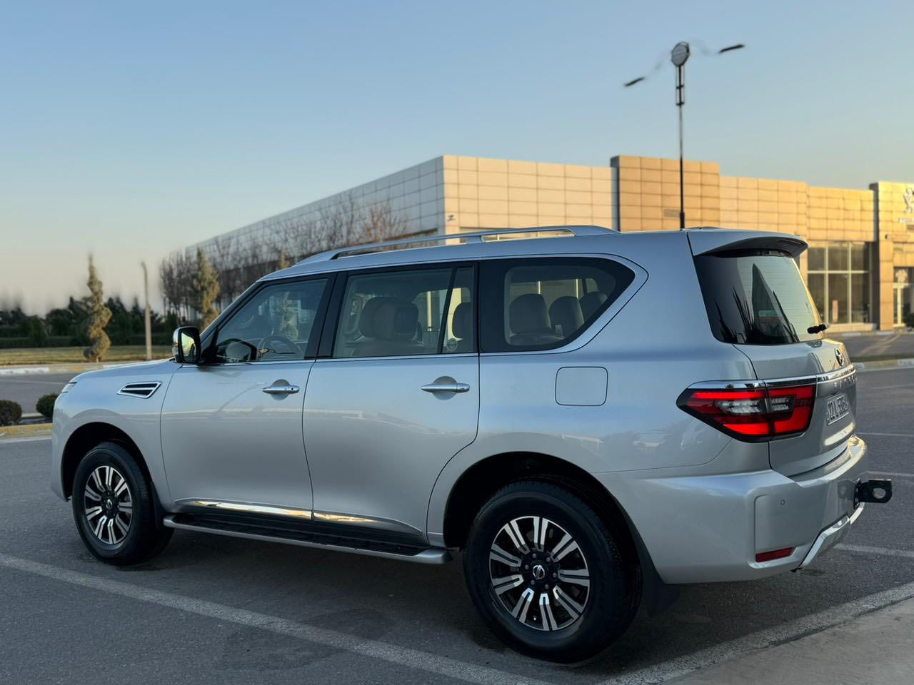 نيسان باترول موديل2020مكفوله كلين جلد ثلاث شاشات كير محرك مكفوله ماشيه75الف عنوان سليمانيه السعر375بيها مجال***********
