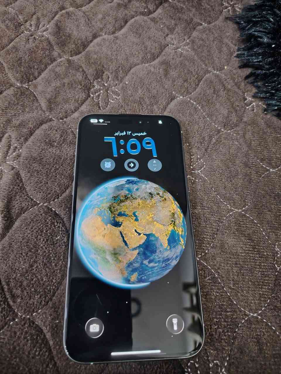 ايفون 15 برو ماكس مكفول ولا زلغ بطاريه 100 ما مشحونه شرط الفحص ياباني السعر خاص ***********
