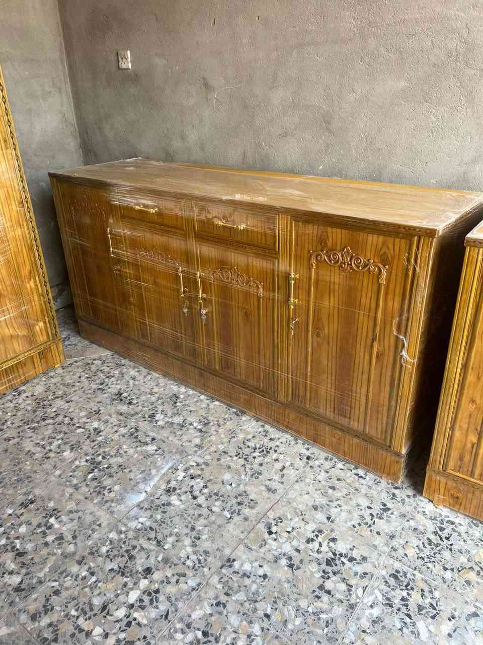 توفر عدنه كناتير وبوفيات صاج كنتور اربعه باب 300 كنتور ثلاثه باب 260 بوفيه مترتين 150 بوفيه متر ونص 120 بوفيه متر 80 مكان مدينه الصدر بالحميديه اكو توصيل بغداد اني مكلفه بنشر


**إذا كنت صاحب هذا الإعلان وتريد حذفه لأي سبب، رجاءا أرسل رسالة إلى الدعم الفني**