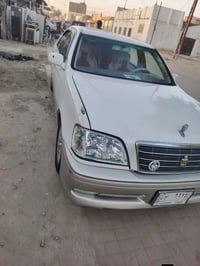 ٢٠٠٠ • فول فتحة • كمرك مدفوع