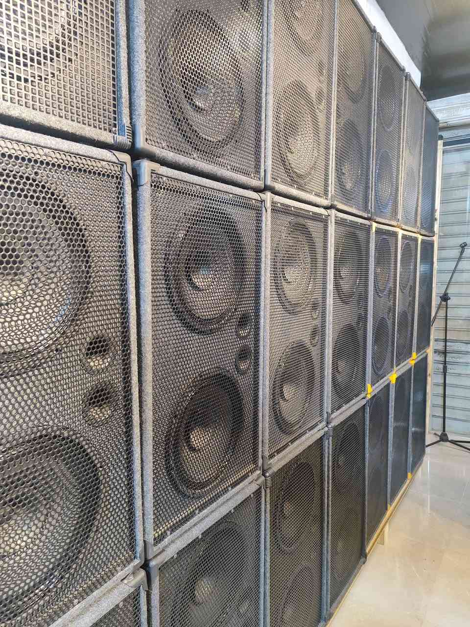 كلشي بالصورة متوفر في معرض صوتيات العتبي بأسعار تنافسية 
العنوان بغداد ناحية الوحدة قرب مجسر المشاة 

للاستفسار الاتصال على الرقم التالي *********** واتساب
