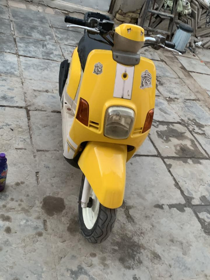 بوليسي ٢٠١١
مفتوحه لاستيك ولف فقط 

٦٥٠ وبيها مجال. مكان  ناصريه سيددخيل 

***********
