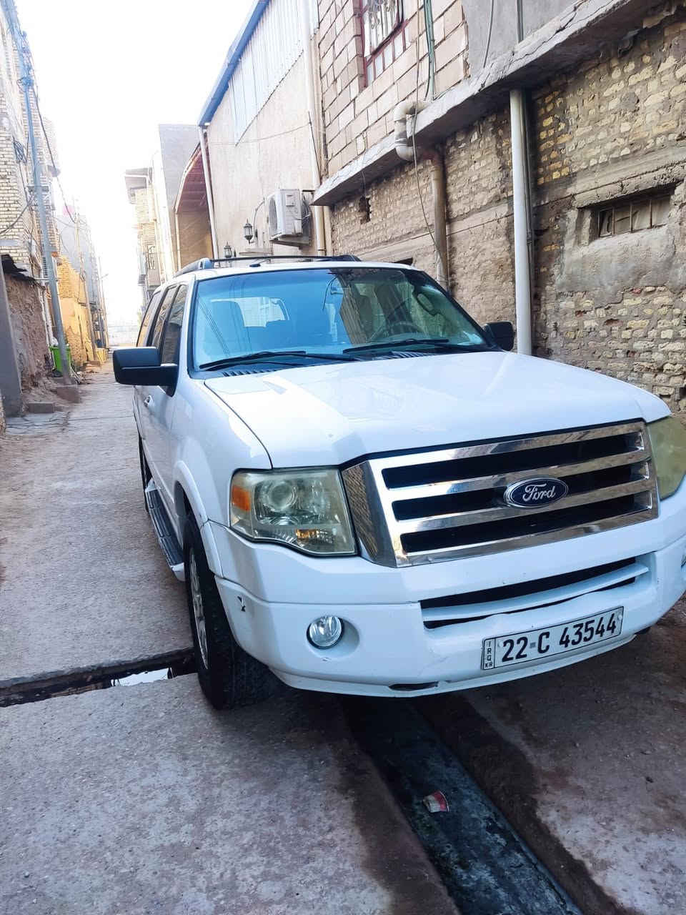 فورد اكسبديشن موديل 2012  وكالة nova سيارة ب اسمي سنوية  ل27 العنوان البصرة شط العرب التنومة سعر 164 سيارة جاهزة ما ناقصة شي  ***********
