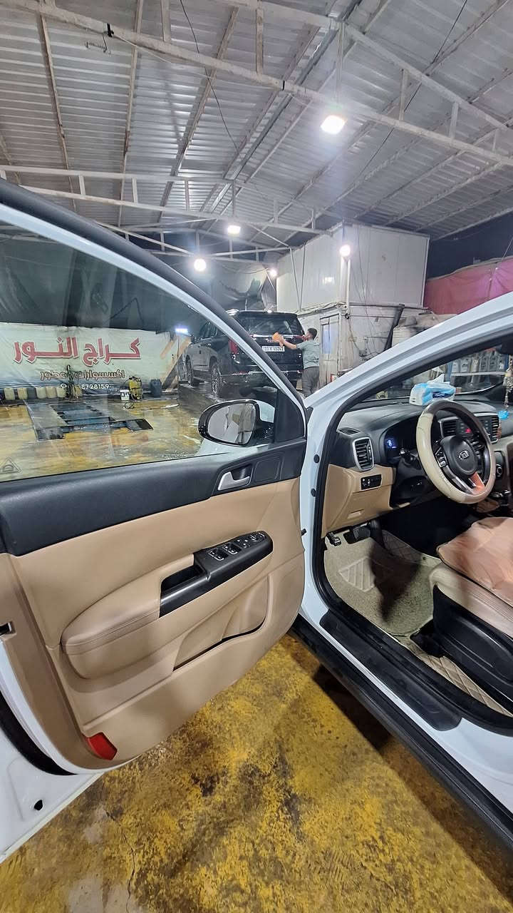 السلام عليكم ورحمة الله وبركاته
للبيع فقط
كيا سبورتج خليجي ٢٠١٩ مواصفات عاديه مكفوله عدا بارد بسيط على كد شبر راجع PDR.
ماشيه ٤٥ الف
السعر : ١٩٣ وبيها مجال بسيط
مكانها بغداد 
للاستفسار : ***********
