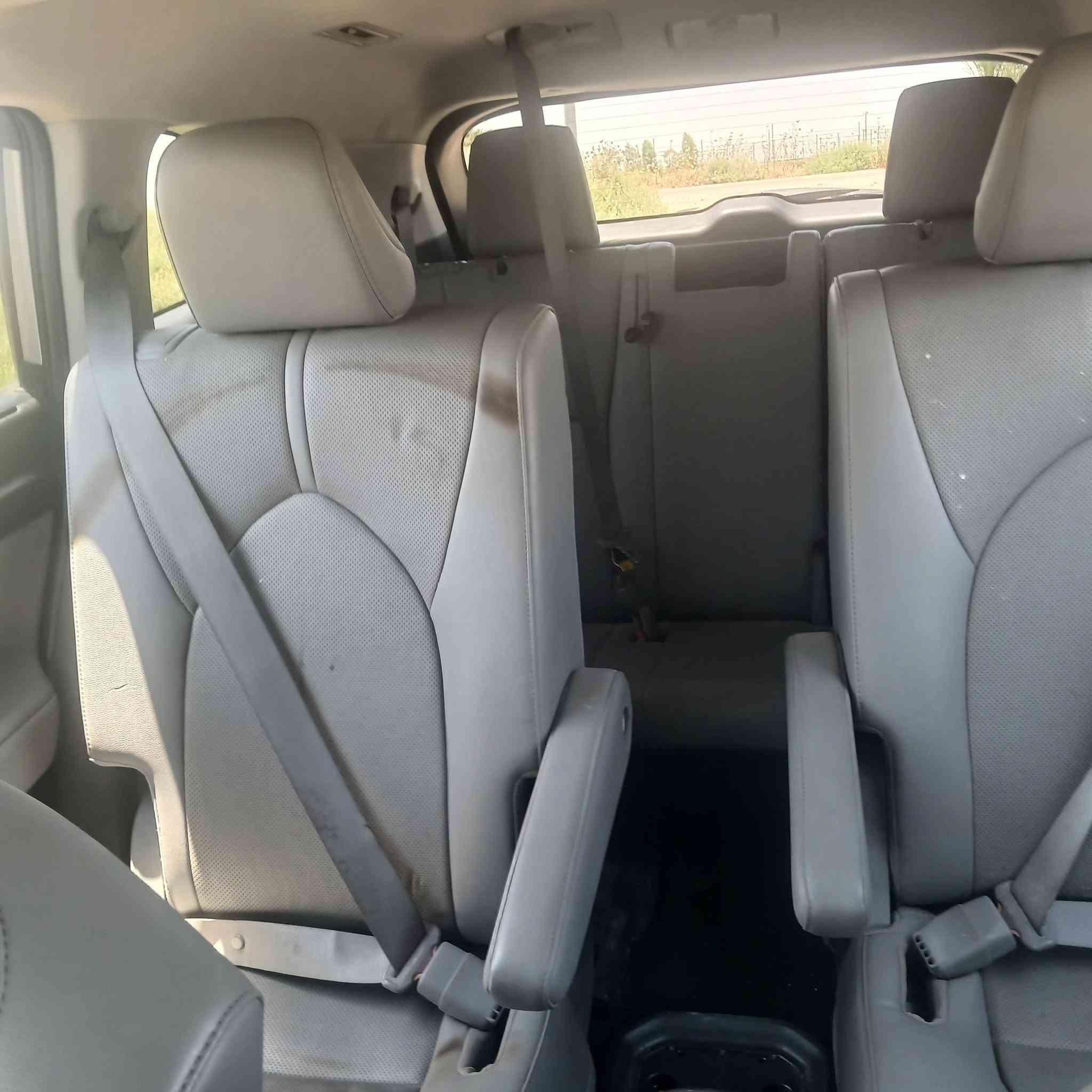السلام عليكم ..
للبيع: تويوتا هايلاندر 2023   (Toyota Highlander)
 الفئة / Limited 
 ماشية ٢٩ الف 
محرك تيربو ٢٥٠٠ 
 ٧ راكب كشنات منفصلة VIP
صور الحادث مرفقة بالصور
رقم الشاصي 5TDKDRAH7PS011414
مكان السيارة ديالى 
#السعر ٢١٠ 
للاستفسار ***********
