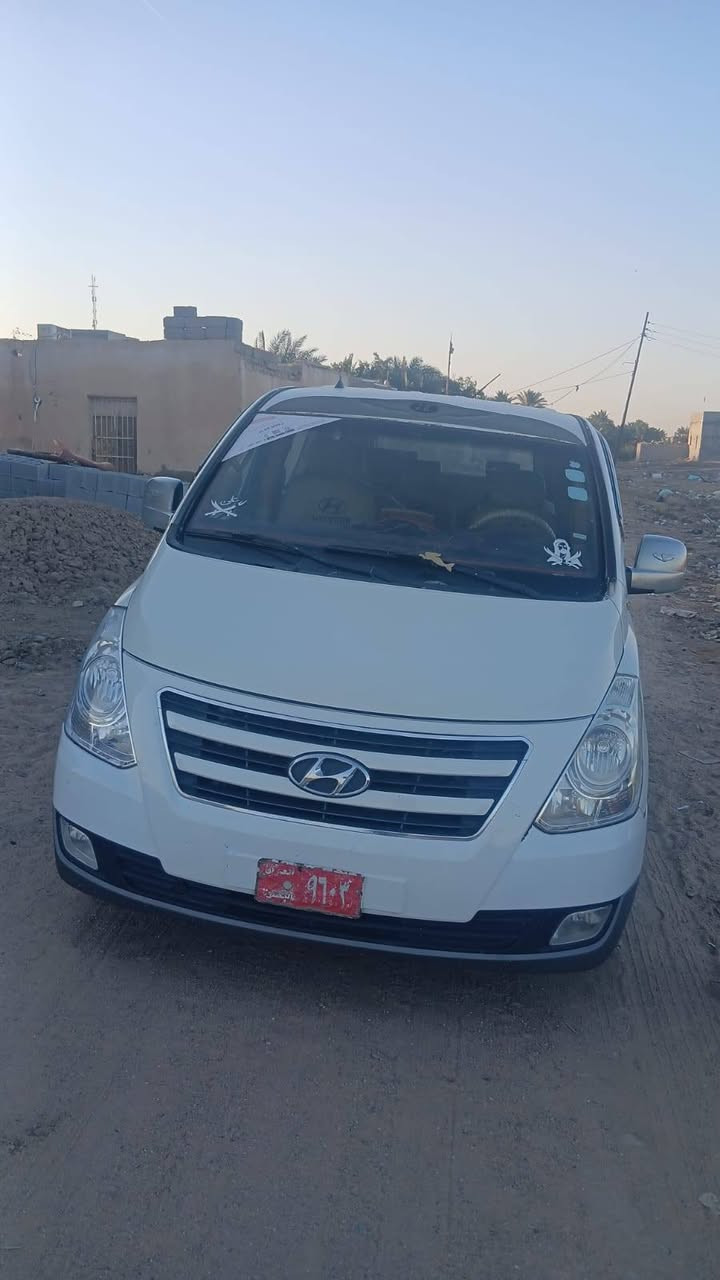 سلام عليكم ستاركس للبيع 2012 عنوان بصره ***********
