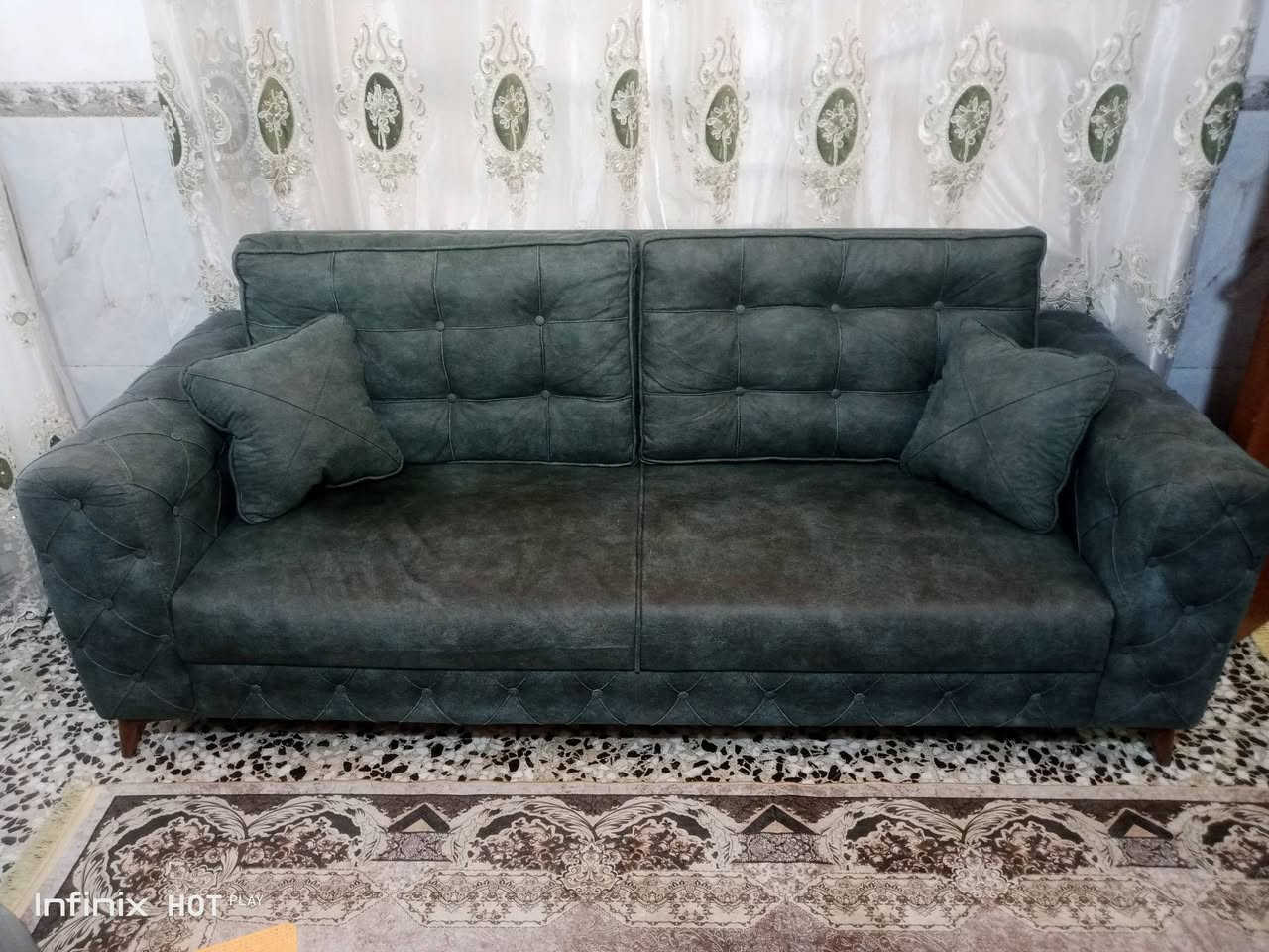 اللهم صل على محمد وآل محمد  

سلام عليكم تخم اخظر غامق 10 مقاعد السعر 550 قفل 
مكاني الشعب *********** رقمي وتساب فقط
