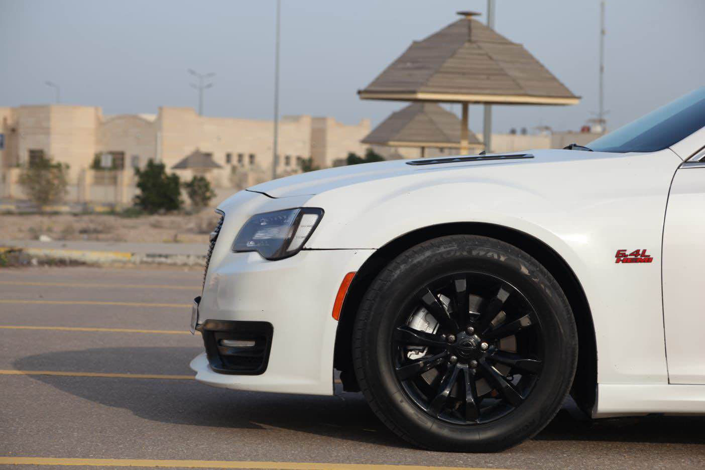 السلام عليكم 
اوباما 2013 S300 هيمي فول ١/١ 
محدثه امامي خلفي شكل جديد
فور ويل مفصول
رقم بغداد سنويه ٢٠٢٩
سياره حادثها امامي جاملقين وبنيد وبيها ملاحظات مذكوره بالسونار ناشره 
مكينه بيها تبخير
بقيه التفاصيل جاهزه
للبيع السعر 128
0772 119 2570 الزبير, البصرة
