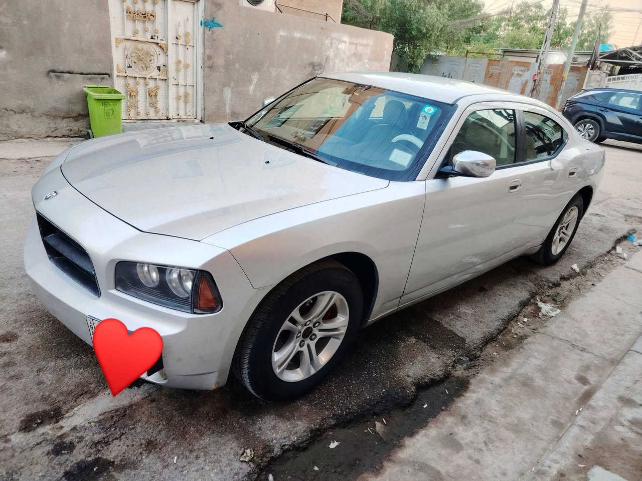 السلام عليكم حبايب جارجر موديل 2008 مكفوله كفاله عامه بيه بارد بل باب مال الصدر وجاملغ كلش بسيط كير مكينه تبريد تخم تاير  كله جديج ومكفول بيه نقص بس دبلات اماميه شرط ترايك وين متريد كارتون مكينه 3500 اصل  السياره رقم بغداد دولي هزه وسنويه  قبل سبوع مسويهن السعر 120 وبيه مجال بسيط مكان السياره بغداد ه‍***********
