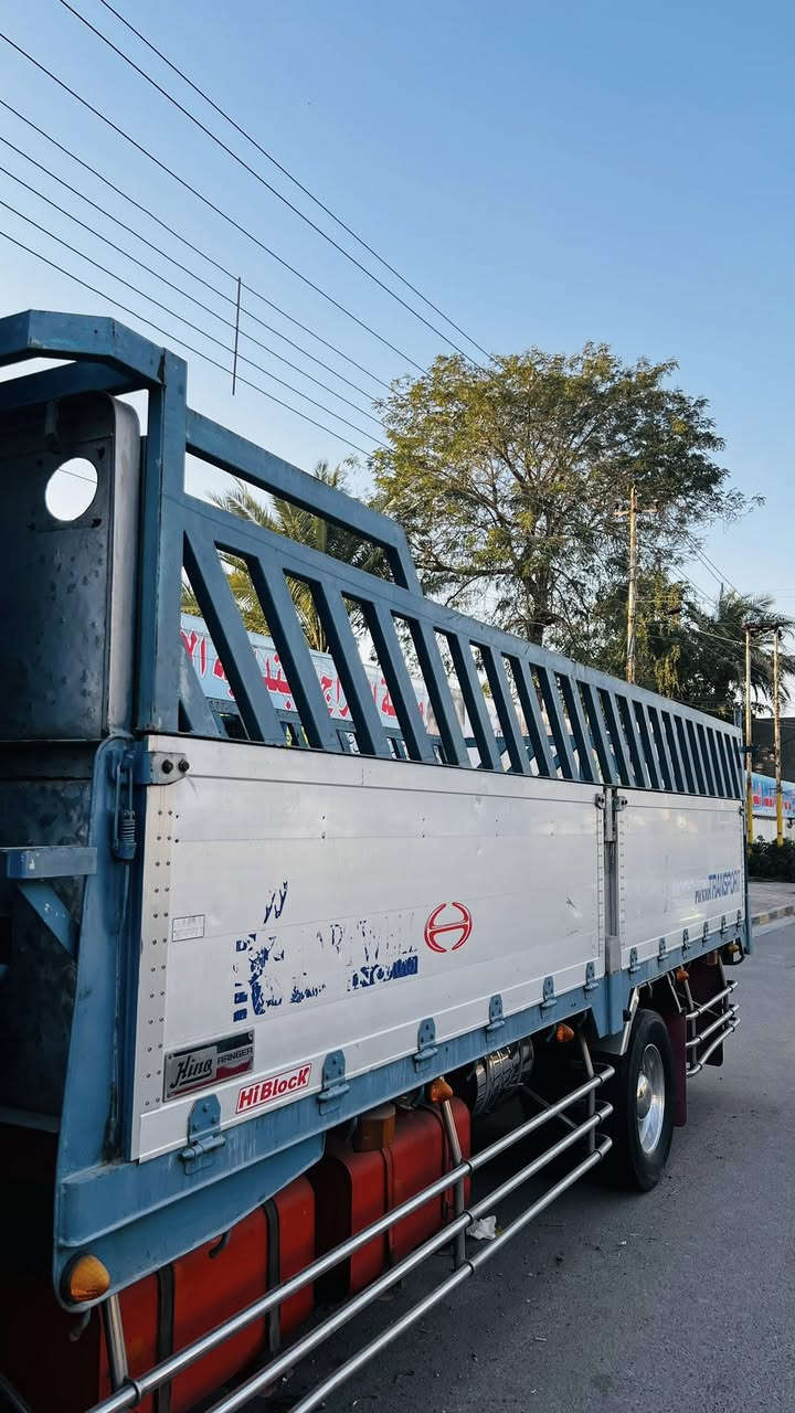 سلام عليكم للبيع محجر هينو محجر حلو وحديد ثقيل اصلي طول 6وربع او مراوس بمحجر بوري مكان بغداد الحسينيه الشراي يتصل *********** سعره 900
