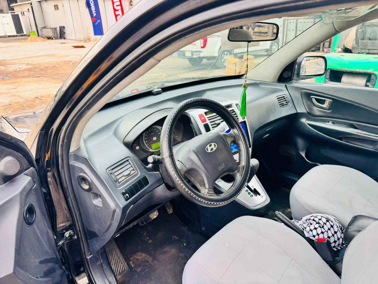 سلام عليكم البيع توسان2009مكينه2000مكفوله ستفسار علا رقم ***********
