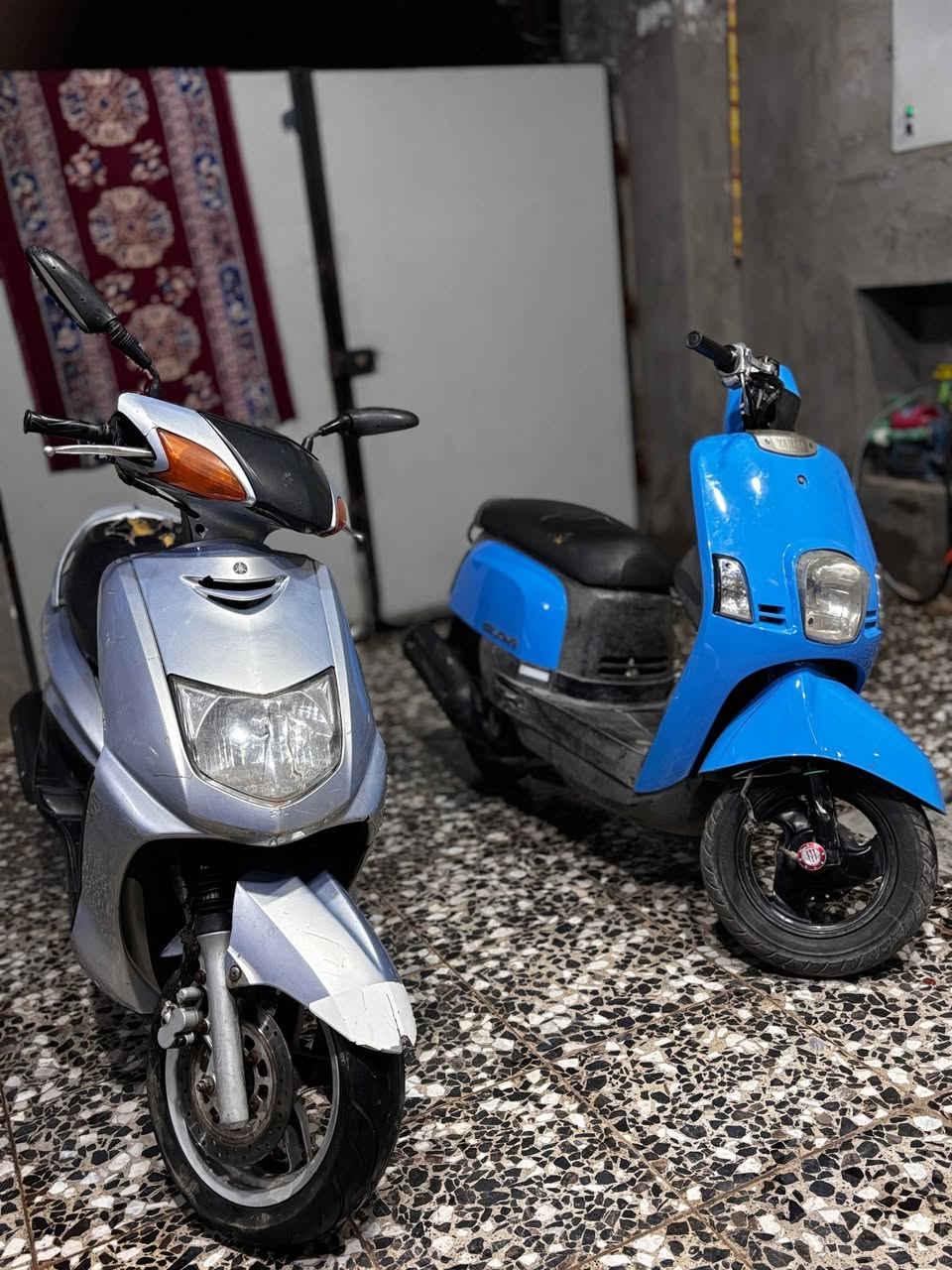 سلام عليكم شباب سكنس نثية 110 ياباني دراجة كاملة اي نقص مابيها كهربائيات كلها شغالة أوراق كاملة كفرات بلادي ختم واحد السعر ٣٥٠ وبيها مجال حك الجية مكاني بغداد الحسينية ***********
