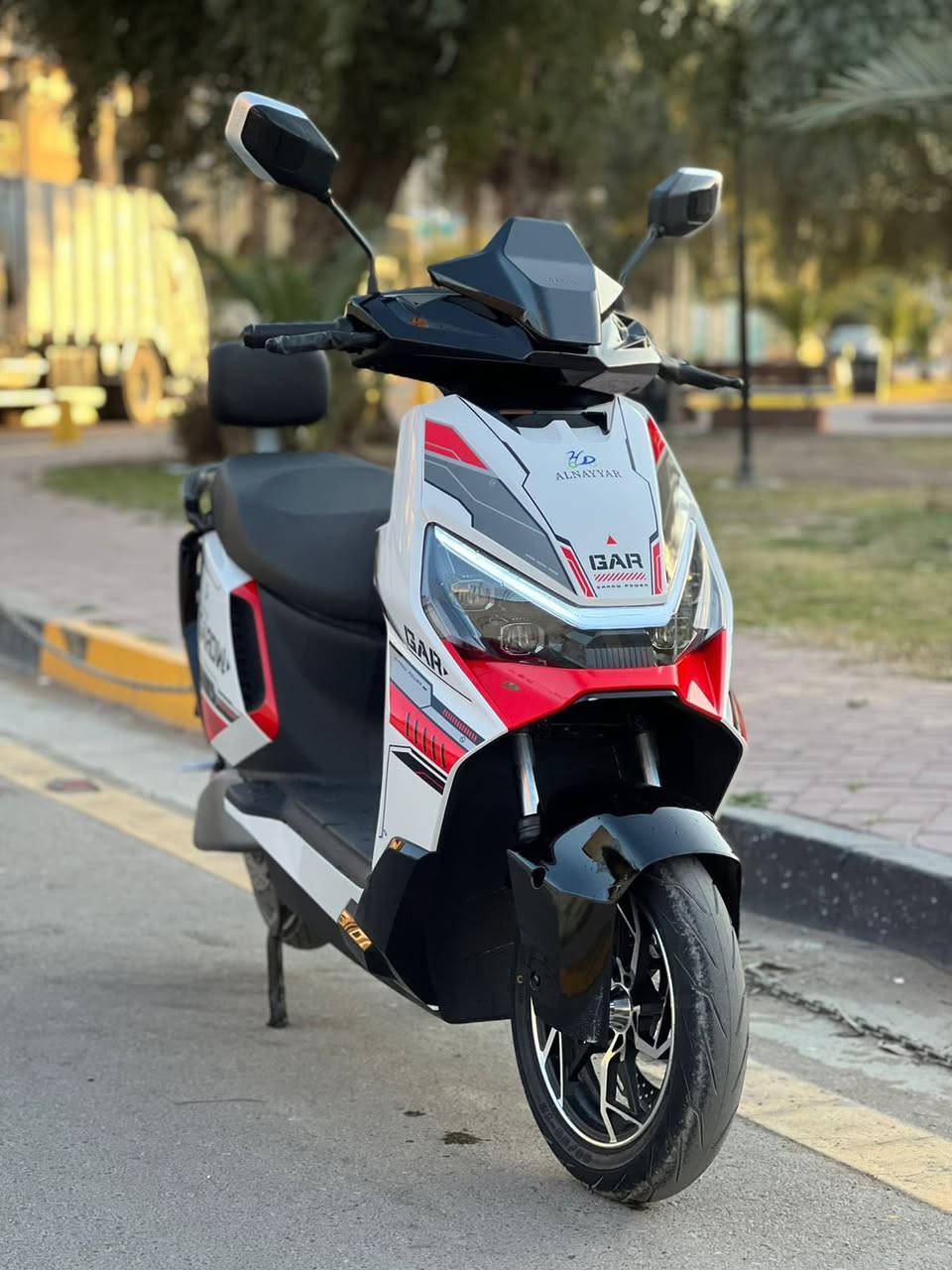 سلام عليكم شباب دراجه كارو زيرو مده الاستخدام 3يوم فقط وصل شراء موجود دراجه عالميه الله يشهد دراجه بعدها بحالت وكاله وكل غراضها جاهزه وكامله تجي وتفحص وشوف بعينك كل عيب ونقص مابيها امانت الله ع فحص زيرو مواصفات 
 
الموديل 2026
بطاريات 6دبل  
النوع كارو CAROW 
 التحويلات 1.2.3
بيها نضام القفل ذاتي 
تفتح بل رمز 
شاشه تاب تعرض  لك رمز دخول 
استان حساس كبل تقفل دراجه 
قفل ستيرن ذاتي من كيفها تقفل كل دراحه 
تشغيل دراجه بدكمه وحده وبيها تفتحها بل رمز
تشغيل عن طريق كارت  تجي
2كارتات
2سويجات  
دراجه عالميه والله 
سرعه 80حقيقي 
شاحنه ذات شحن سريع ويقاف ذاتي 
وتكدر تنزل برنامج وتتحكمً بل دراجه 
لايتات زنوزن قويه جدا 
اشاير رباعيه 
سطاب لايت 
بريكات دسكات 
وتكدر تكتب عنها وطلع مواصفاتها 
بيها مواصفات بعد ابحث عنها وشوف 

اي استفسار اتصال 

***********

مكاني بغداد
