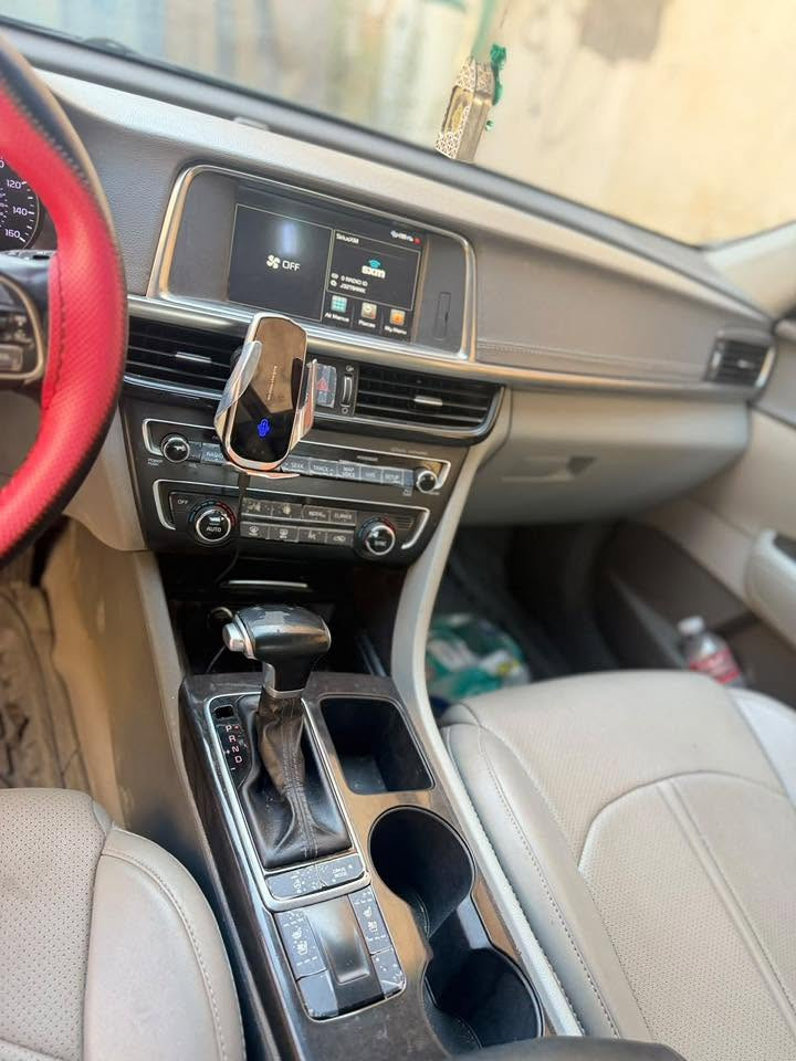 كيا اوبتما 2016 وارد امريكي
فول مواصفات vip
السياره كل المواصفات بيها
الحادث كما موضح بالصور

السعر 118 $
***********
