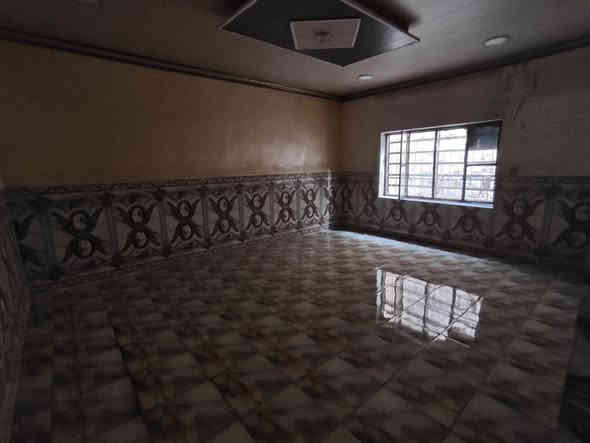 السلام عليكم مكتب عقارات الشمس  مقابيل المستشفى التركي !!!
                         بإدارة ((أحمد الگريطي))
                    
    ☎️*********** 
                        ☎️*********** 

🏠دار للإيجار مساحه 300م طابقين يحتوي على ثلاثة غرفه نوم وكليدور وصاله ومطبخ ومجمع صحيات داخليه وخارجيه وكراج وحديقة امام الدار حديقه واسعه ايضا عرض الشارع 15م 

⁦^⁠_⁠_⁠_⁠_⁠_⁠_⁠_⁠_⁠_⁠^⁩⁦(⁠◍⁠•⁠ᴗ⁠•⁠◍⁠)⁩⁦(⁠◍⁠•⁠ᴗ⁠•⁠◍⁠)⁩⁦^⁠_⁠_⁠_⁠_⁠_⁠_⁠_⁠_⁠_⁠^⁩

🌎 الموقع نادر الثانية 

⁦^⁠_⁠_⁠_⁠_⁠_⁠_⁠_⁠_⁠_⁠^⁩⁦(⁠◍⁠•⁠ᴗ⁠•⁠◍⁠)⁩⁦(⁠◍⁠•⁠ᴗ⁠•⁠◍⁠)⁩⁦^⁠_⁠_⁠_⁠_⁠_⁠_⁠_⁠_⁠_⁠^⁩

💸💰 قيمة الإيجار 600
