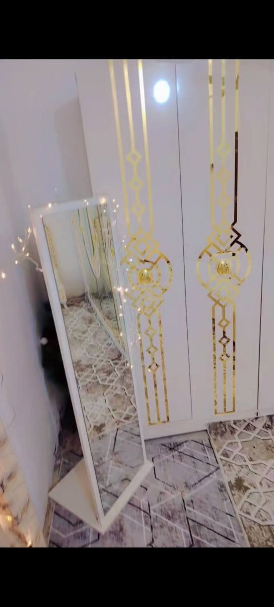 السلام عليكم غرفه تركي لبيع فخمه كامله مع نشره هديه *********** رقم الهاتف
