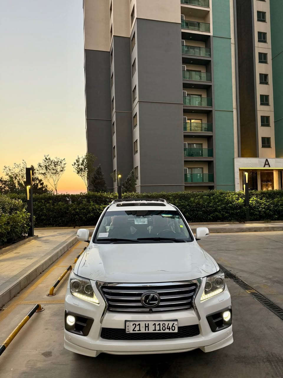 ‏‎‏Lexus LX sport  90000 KM  2014
ارخص سعر بل سوك
‏‎🔹لكزس 2014     (بریم) LX 570
‏‎🔹 مكفولة كفالة عامة من الدعامية إلى الدعامية 
‏‎بدون بارد  ،بدون رصعات ،بدون حتى شخط🔹
‏‎دعاميات هم بدون صبغ ،رمل مابي ،بقية كلها بشرط

‏‎🔹 داخل مشمشي  بسمطين + +سماعة بيادي مجوود 
‏‎🔹 ماشيه 90ألف 
   سعر 395$ ره قم موبيل  ***********

‏‎ فول فول المواصفات 🔹
‏‎ بصمة➕ الانزلاق➕ورقة البيانات➕شغال كشن جلد و هيلتر 
‏‎الاحتلال➕راس ديفيد➕ 5 كاميرات  ➕ثلاجة➕زينون، جلد جاف  تدفئة شفط التبريد خزينة➕هواء مزدوج➕نظام ايكو سبورت,➕حساسية الديك المؤخرة  مرايات➕الفتحة➕باب خلفي جك➕رادار إمامي

‏‎محرك كير بشرط مامفتوح 🔹
‏‎سيارة حيل نظيفة كلشي عل بلاد لوك
‏‎سنوية زنكة كلشي جديد مدفوع لـ2029
‏‎باسمي السنوية بشرط تحويل و خرامة 
‏‎سيارة مابيـها دينار مصرف كامل من كل نواحي

‏‎نظافه ١٠٠٪؜ كامل سيرفس بدون نقص و بدون مصرف🔹
‏‎سياره مال بيت أي نقص مابيها 4 إطارات جديدة تحتها

‏‎نفسي يوم /تحويل و وكالة حاظر 
‏‎مكانك /داخل سليماني

‏‎📞*********** السليمانية, العراق

