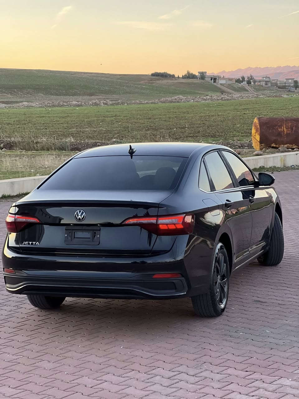 فولكسفاغن جيتا ٢٠٢٤ داخلي كريمي
حادث كلش خفيف

ضرر السيارة جملغ  صبغ وبونيد امريكي بدون دواخل ايرباك دكمة سستم شركة ١٠٠٪؜
السيارة كلش حلوة و نظيفة 

رقم الشاصي مع الصور
رقم كاتي تترقم شمالي

مكفولة من كير و محرك و كهربائيات

و ب سعر(139) ورقة و بيها مجال للطيبين

مكان السيارة
 عقره بين اربيل وموصل
وتساب :
كورك ***********
