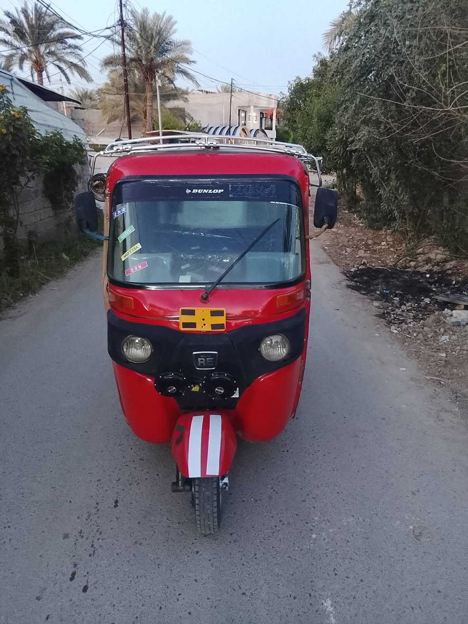 السلام عليكم توكتوك موديل 17 توكتوك جاهزه خير من الله محرك مال20 الرقم ***********  السعر 3500وبيه مجال حك الجيه
