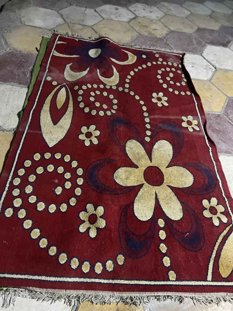 مكلف بل نشر سلام عليكم أغراض بيت مستعمله اليريدهن يدخل خاص ١.الثلجه  شغاله عوزه غاز ٢.مجمده  شغاله عوزه غاز ٣.مفرشات اثنين خوات ٤.مدات كل واحد أوياه زوج ٤ . تلفزون شغال اليريدهن ابخدمته ادخل خاص أخذ صور التريده وتدلل


**إذا كنت صاحب هذا الإعلان وتريد حذفه لأي سبب، رجاءا أرسل رسالة إلى الدعم الفني**