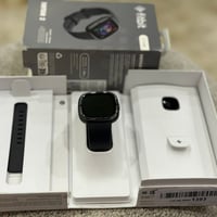 ساعات فيتبيت • مستعملة ٩٠٪ • شواحن وسيور