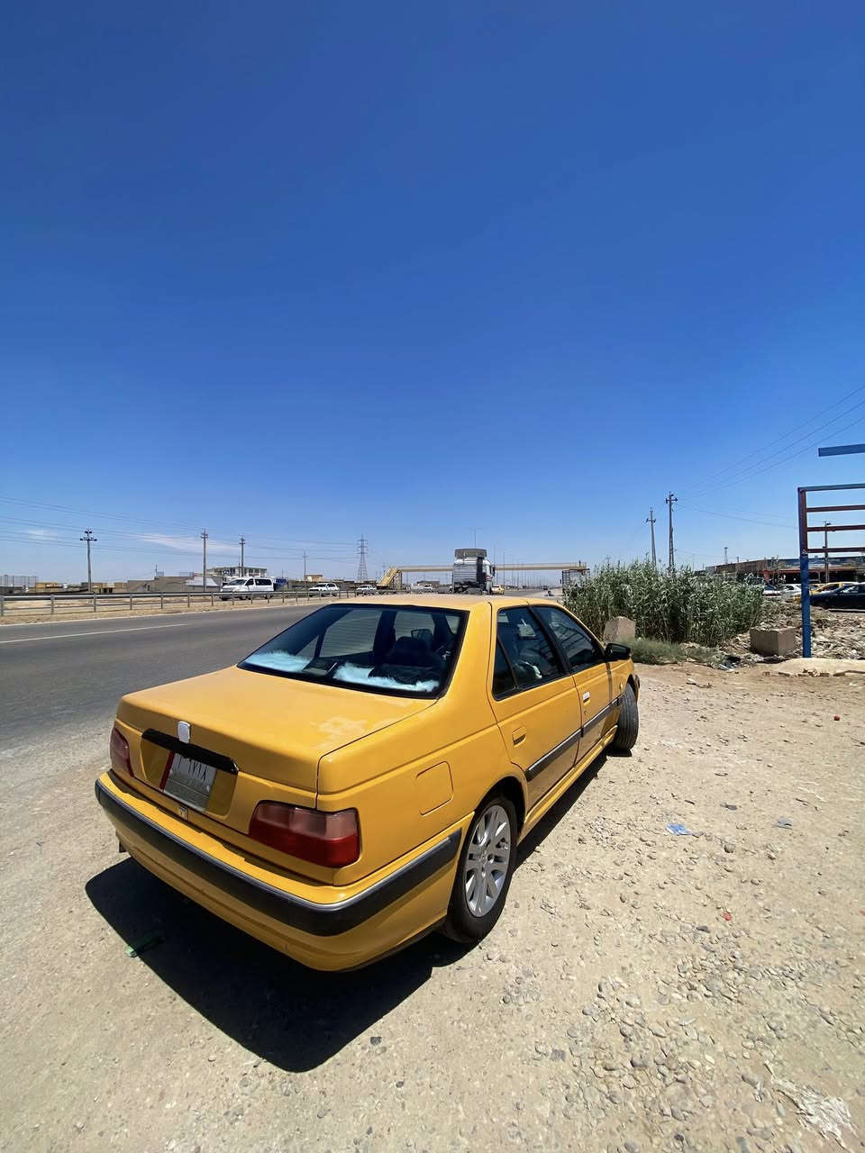 سلام عليكم 
بيجو بارص مكفوله موديل ١١سنويه ل ٢٨ رقم واسط تبريد ثلج ويا سويج حداديه فول تخم تايرات جديد شاشه تخم سماعات كأمره مكينه برقي مامفتوح بيها بجيس كير مكفول ترايك وين مايعجبك كهربائيات كلها شغاله داخل يخبل مابيها قطرت خياس شاصيها بعده عل وضع شركه اسود سنتر لوك شغال أربع بيبان شغالات بيها شبر صبغ بلهلال جاملق ورا سايق   مراوس حسب القناعه سعر ب٣٨وبيها مجال حق جيه *********** مكاني واسط قضاء نعمانيه
