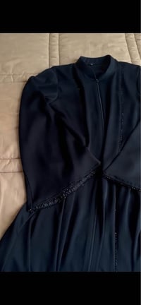 عباية نسائية سواد فاحم كوالتي عالي بسعر 25  متوفر بقياسات ••• XL/L/M/S...