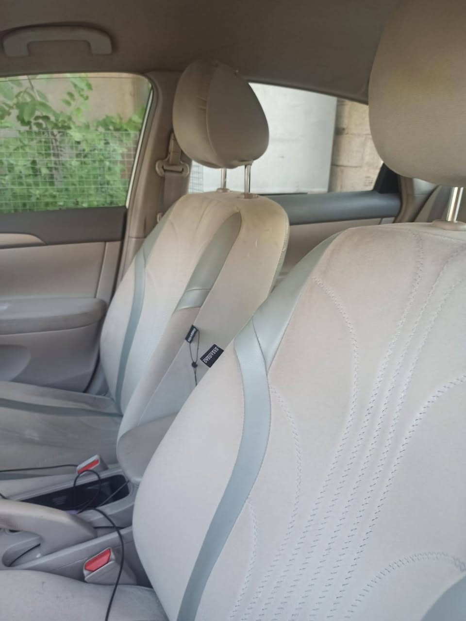 Nissan sintra 2019
نیسان سەنترە ٢٠١٩ خلیجی 
سفریی ئێرەیە مەکینە ١٦ یە
ناو زەرد 
حاسەی دوواوەی هەیە 
١٨٠ هەزار کیلۆمەتر رۆشتووە
بێ بۆیاخە یەک چەمەلخی ساردە
سەنەوی دوو ساڵ بە سەرچووە
گێرو مەکینەی بە شەرتە 
سەیارەکە ماڵی دۆستە  هەموو گیانی بە شەرت
ناونیشان: سلێمانی
نرخی ١١٧ گەڵاو مامەڵێکی کەم

***********
*********** السليمانية, العراق
