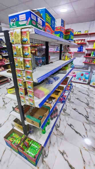 عارضات عموديه 4 +بطحيه ثنين كلهن تحت الضمان بعدنهن تركي أصلي شرط الكتلوك +سفينه 3 متر جديده مكانهن البصره المعقل للاستفسار ***********
