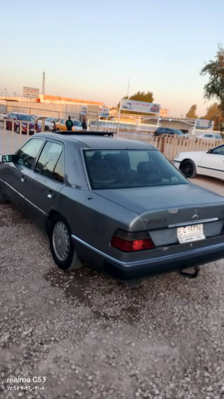 السلام عليكم مارسدس للبيع مكينه گير حداديه كله جديد مكينه بلادي التفاصيل التصال على الرقم ***********
