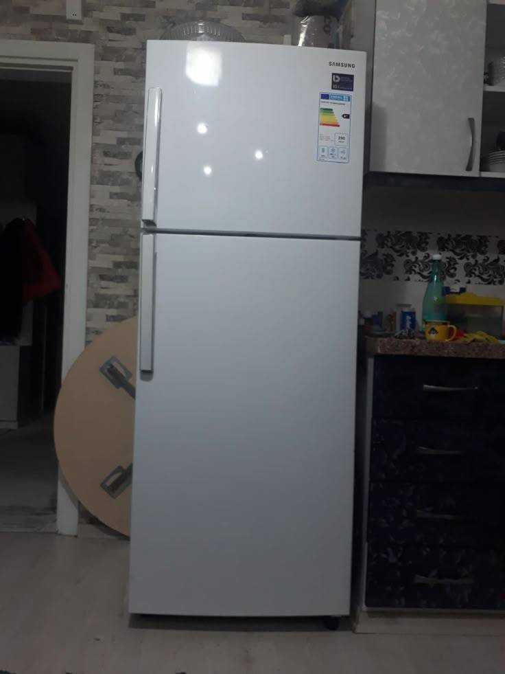 ثلاجات للبيع السعر وحد100والثانيه150والثلاثه 200بغداد تصال واتساب ***********
*********** أمانة نضيفات
