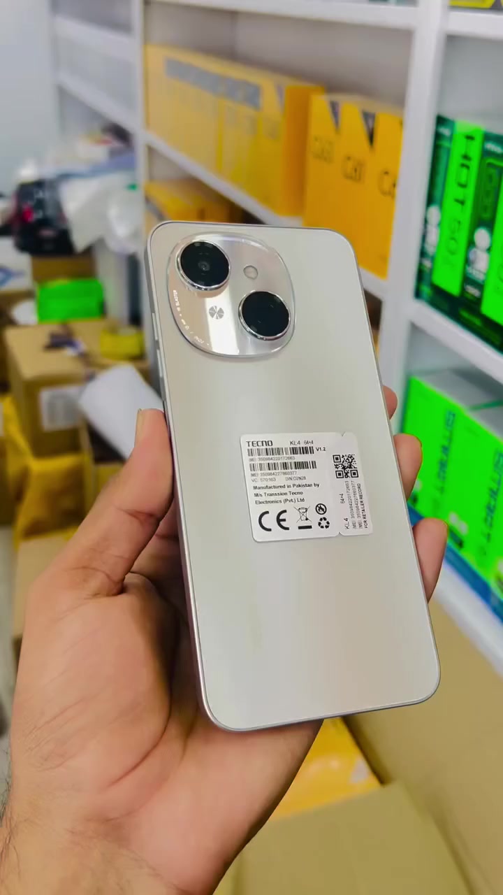 السلام عليكم
تلفون TECNO SPARK Go 1 
(تگنو سبارك ) 
مواصفات فول 
جديد مستخدم 
مثل الواضح ب الفيديو
السعر 120 
الذاكره 128

رقم الهاتف 
***********
