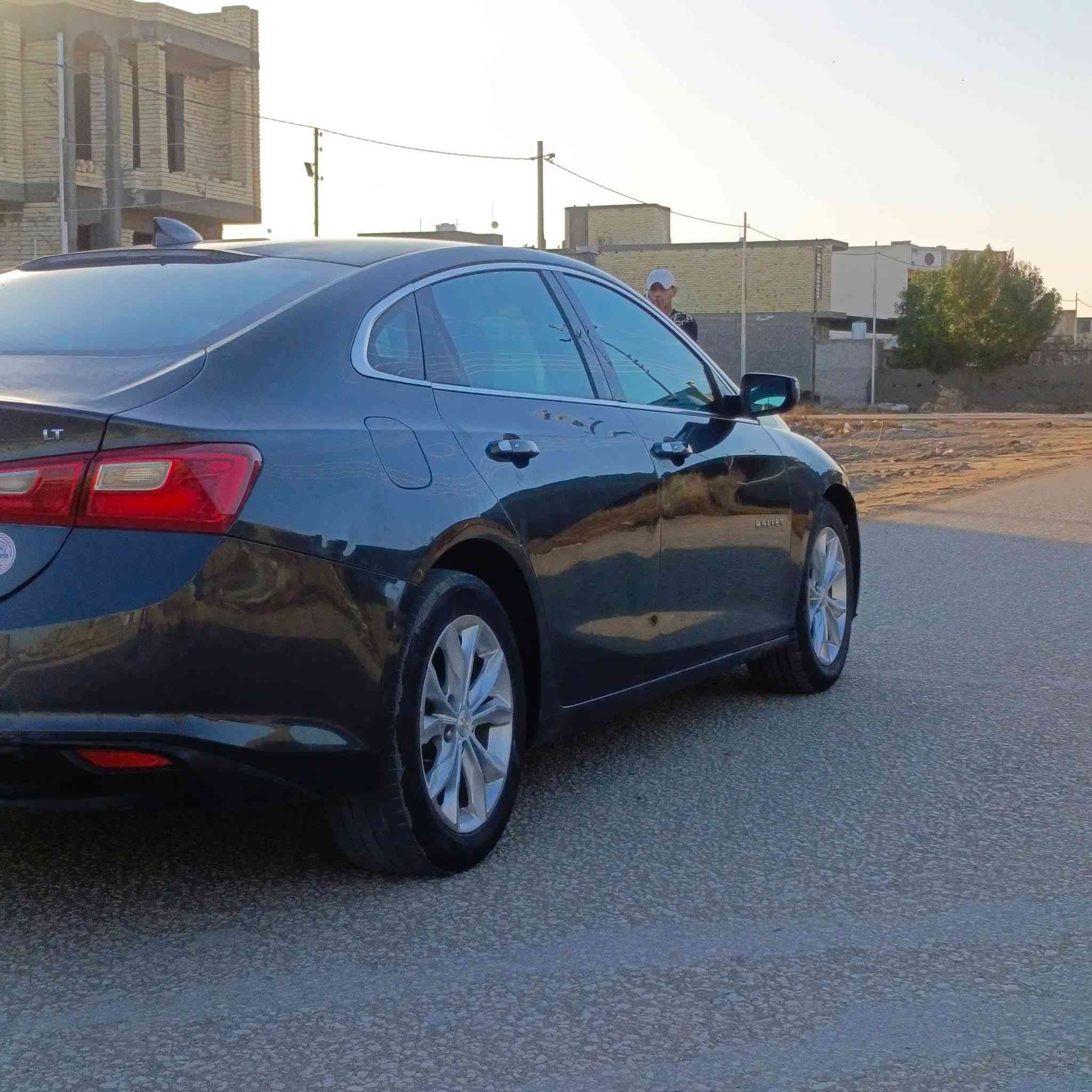 السلام عليكم للبيع ماليبو LT موديل 2017رقم انكليزي هزه جديه سنويه2030السياره جاهز كير ومحرك كفاله تخمبيها 2قطع صبغ فقط فقط بدون دواخل
السعر 84وبيها مجال  محرك 1500تيربو 
اللاستفسار***********‬
مامتواجد بلخاص 👆👆
فول مواصفات عدا الفتحه 
شاشه 
تحكم استرين 
كامره 
كشنات كهربائية 
بصمه +4بصمات ابواب
