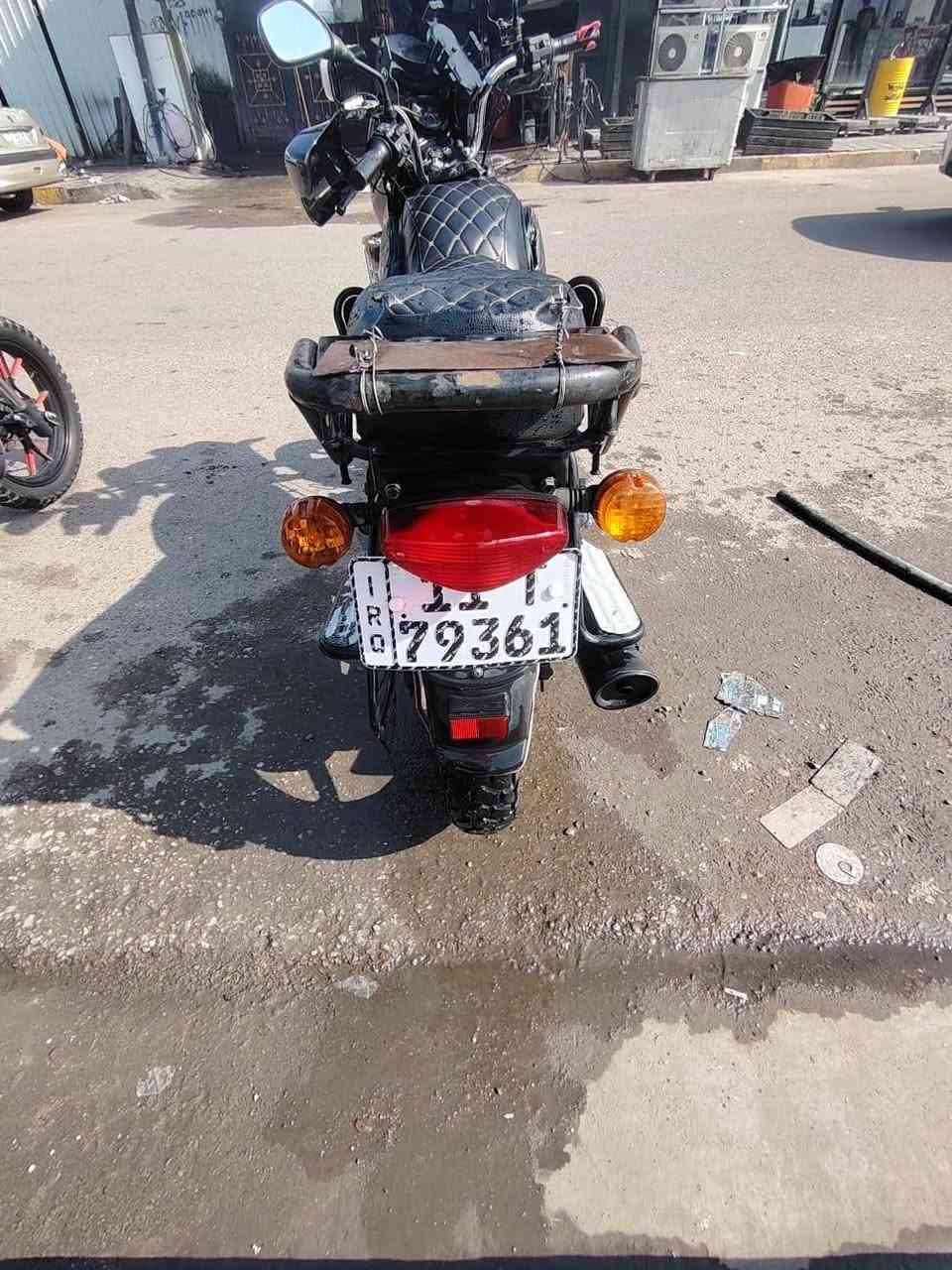 السلام عليكم اخوان
علا بركه الله
بوكسر موديل 2021 نازله بل 2022
مجفته وكاله يعني فول
الدراجه لون اسود
ما متعوبه كلش
رقم سنويه بغداد بأسمي تحويل ثاني يوم
ما بيه اي نقوصات
مكاني بغداد حي اور
السعر 2100 بيهه مجال بسيط حق جيتكم واني خادم

للتواصل ***********
متواجد واتساب و اتصال
