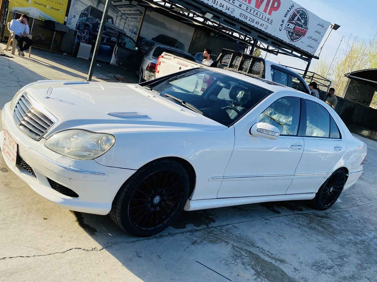 بەناوی خودا
مارسیدز بێنز s550  AMG
ساخ ساخ
مۆدێل 2005
کۆدی ئاسایش
تەنها 172هەزار ڕۆشتووە
ماشااڵڵە وەک سفرێک جوان ماوەتەوە
6بستۆن،تەبیعی..
یەک پەڵە بۆیاخی هەیە لە چەمەلەغی دوای سایەق
بێدەعم بێ لێدران

سڵایت
کوشن هیتەر
ئاوێنە هیتەر کارەبا دژەفوول
سێ کوشن خەزن

شاشە کامێرا 
بەخی لایت
لایت زینۆن و لید
پێشی کراوە بە سپۆڕت
چوار دەبڵ جەگ
حوڕکراوە بەدڵی خۆت بەرز نزم ئەکات و ئەوەستێت
ئاوێنە ئیشارەت
تەبریت لەسەر سویچ
کارەبای گشت گیانی بەشەرت
هیچ ئیعاز و خەلەلێکی نیە
چوار تایەی تازە
کامل ئەشیای شەریکە
سپێرو و جەگ و ئەدەواتەکانی هەمووی ماوە
دەعم ولێدران و مووس و بڕاوە گشت گیانی بەشەرت

فرۆشتن ***********

