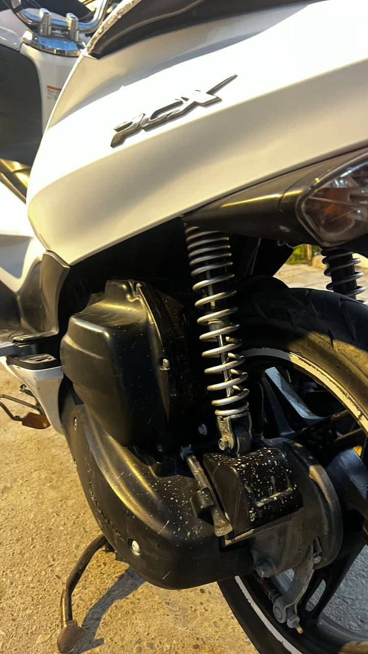 سلام عليكم درجه pcx  جيل الاول لبيع كفاله عامه كلهه شغاله ماعده لحاضن مكسور  كهربائيات كلهن شغله برغي مفتوح بيهه  *********** البصره  معقل
