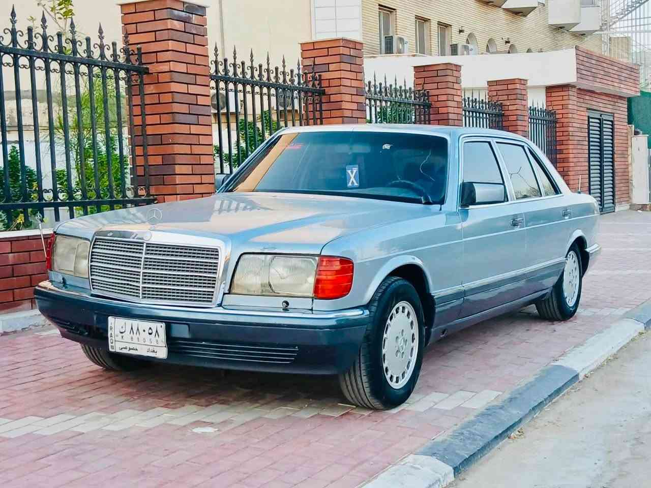 السلام عليكم للبيع
مرسيدس بينز موديل 1990 حجم 380 SEL 
محرك V8 بلادي شركة باب طويل المرغوب 
فول مواصفات داخل جلد ازرق كهرباء تبريد ثلج تخم تاير جديد  علماً ان السيارة جديدة وجاهزة من كلشي السعر (67) مع المجال البسيط للاستفسار اكثر الاتصال على *********** عنوان السيارة كربلاء المقدسة 
(مكلف بالنشر)
