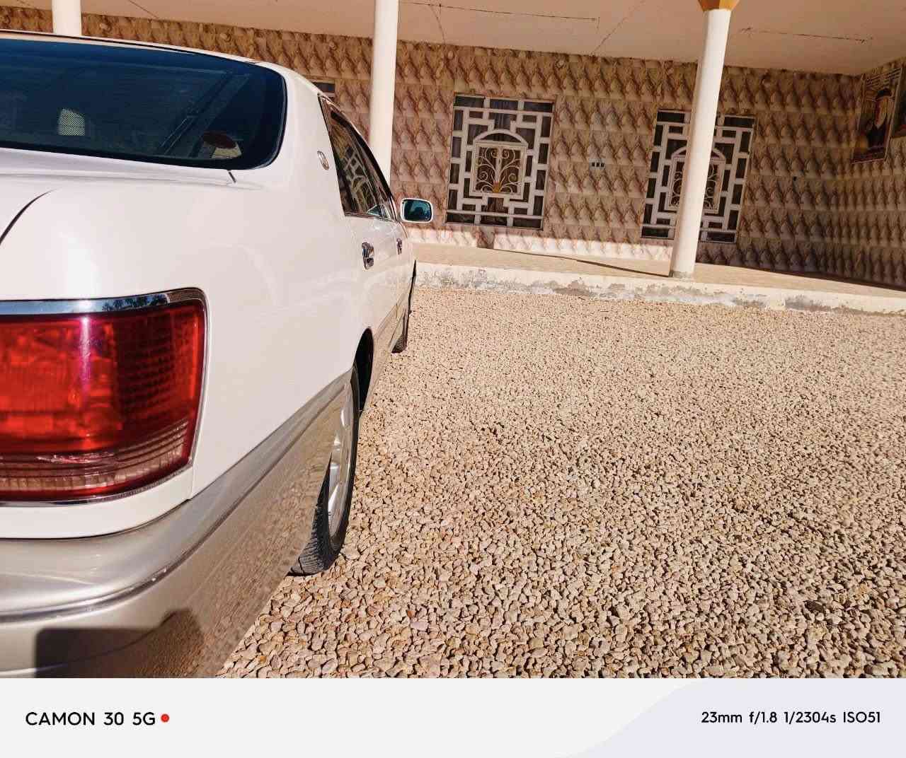 ملكه كصتين رقم بصره نكليزي 
السياره بآسمي مداور ثاني يوم 
ثلث دكم 
كرستال
برده
تحويرة نجف فوك وجوه 
ويل نجمه 
تبريد ثلج
تخم تاير جديد
حداديه جديده
شاشه ليزرية
ديفور الكبير
وبعد بيها اهواي مواصفات
محرك وكير كارتون
تراي 180 
السعر 115 وبيها مجال قليل
مكاني نجف كوفه ناحية العباسيه

مستعجل ابيعتها 
ما متواجد عالنت 
اتصل وتدلل

‭٠٧٨٦ ٥١٥ ٠٧٤٣
