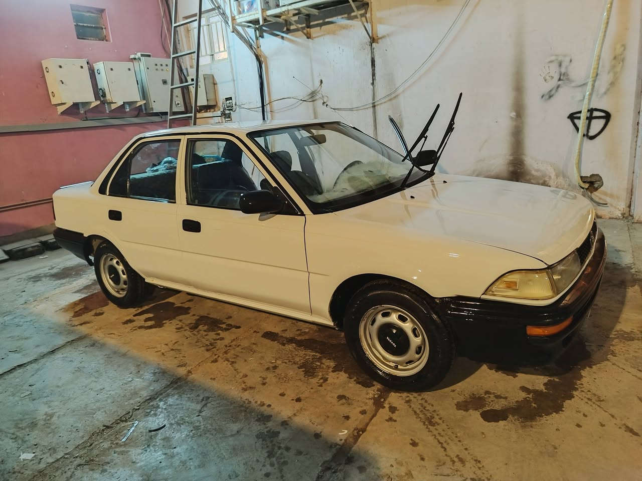 كورلا موديل 1990
كير محرك تبريد تخم تاير

السيارة يسرا بلادي كير عادي

السعر ٤٨ المكان سامراء


**إذا كنت صاحب هذا الإعلان وتريد حذفه لأي سبب، رجاءا أرسل رسالة إلى الدعم الفني**