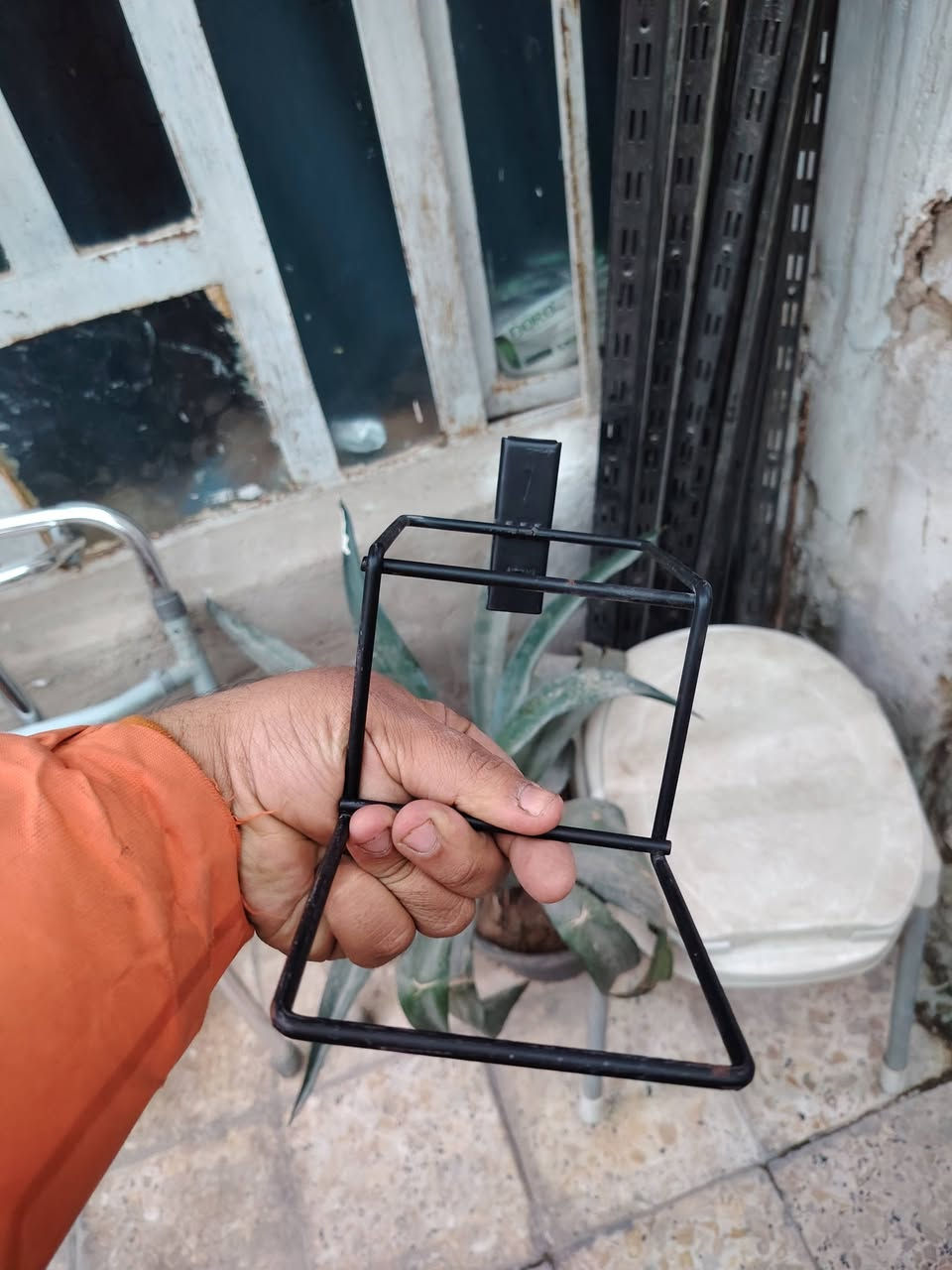 سلام عليكم شباب عندي ستان 230قطعه وعندي رطات22قطعه مكاني بغداد العبيدي رقم ***********
