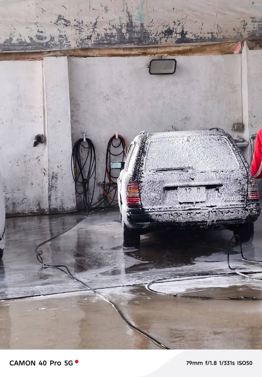 السلام عليكم مرسيدس ستيشن للبيع حجم 230 سياره نظافه فول ماكينه قير شرط طقم تواير صدرء فاروق قدام صدر جديد وارمانيه كلها شغاله شرط التحويل باسم السياره ام صفايه من غرامات وكل شيء ما عليه اترايه كويسه بما يعجبك(***********) (0750826455)
