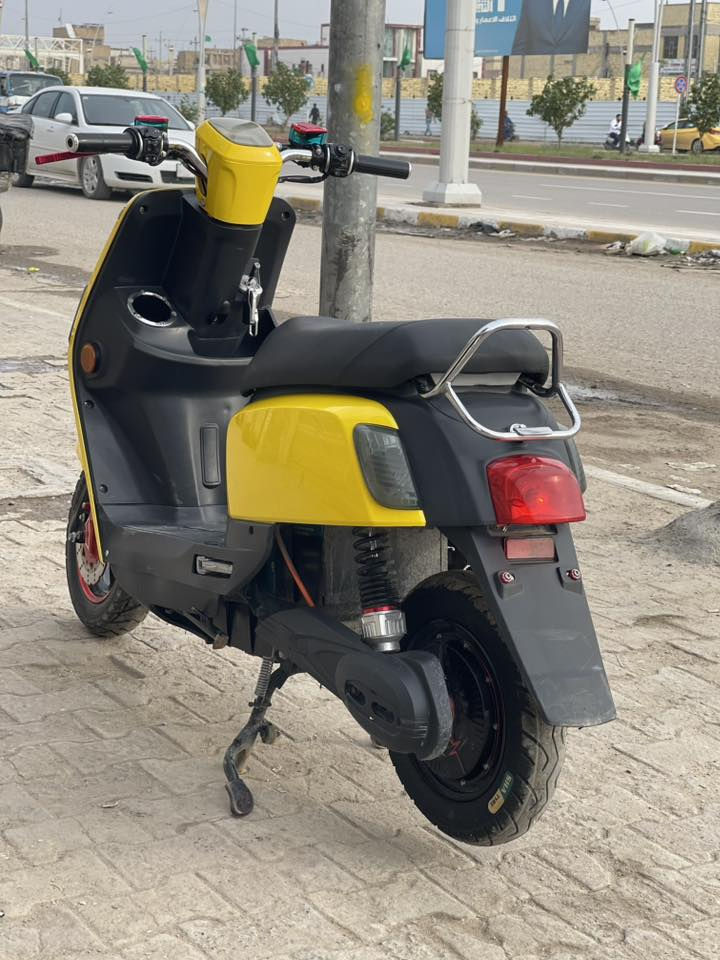 سلام عليكم دراجه شحن ع شكل بوليسي مسطره / ٦بطاريات ليثيوم / شحن يطول ٦٥ كيلو / كامله وجديده توني مأخذها ما بيها اي نقص سعرها ٦٠٠ وبيها مجال 

***********
