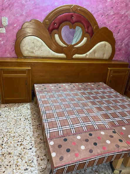 غرفة نوم خشب للبيع للاستفسار الاتصال على هذا الرقم ***********
