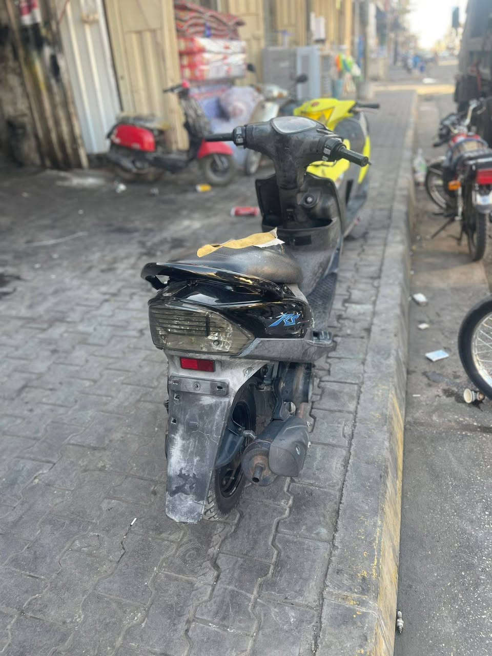 دراجتين للبيع سكنز نثيه 110 بلاديه مكينتها 58 ونص برغي مامفتوح بيها جيب مصلح وتعال.. وماكس عدله بلاديه كفر تجاري ومكينه ٥٥ تاكل الكاع شلعه ومعدل للاستفسار الاتصال على الرقم *********** وبيك خير وتدلل مكاني كربلاء سيف سعد مستعجل ع بيعتها
