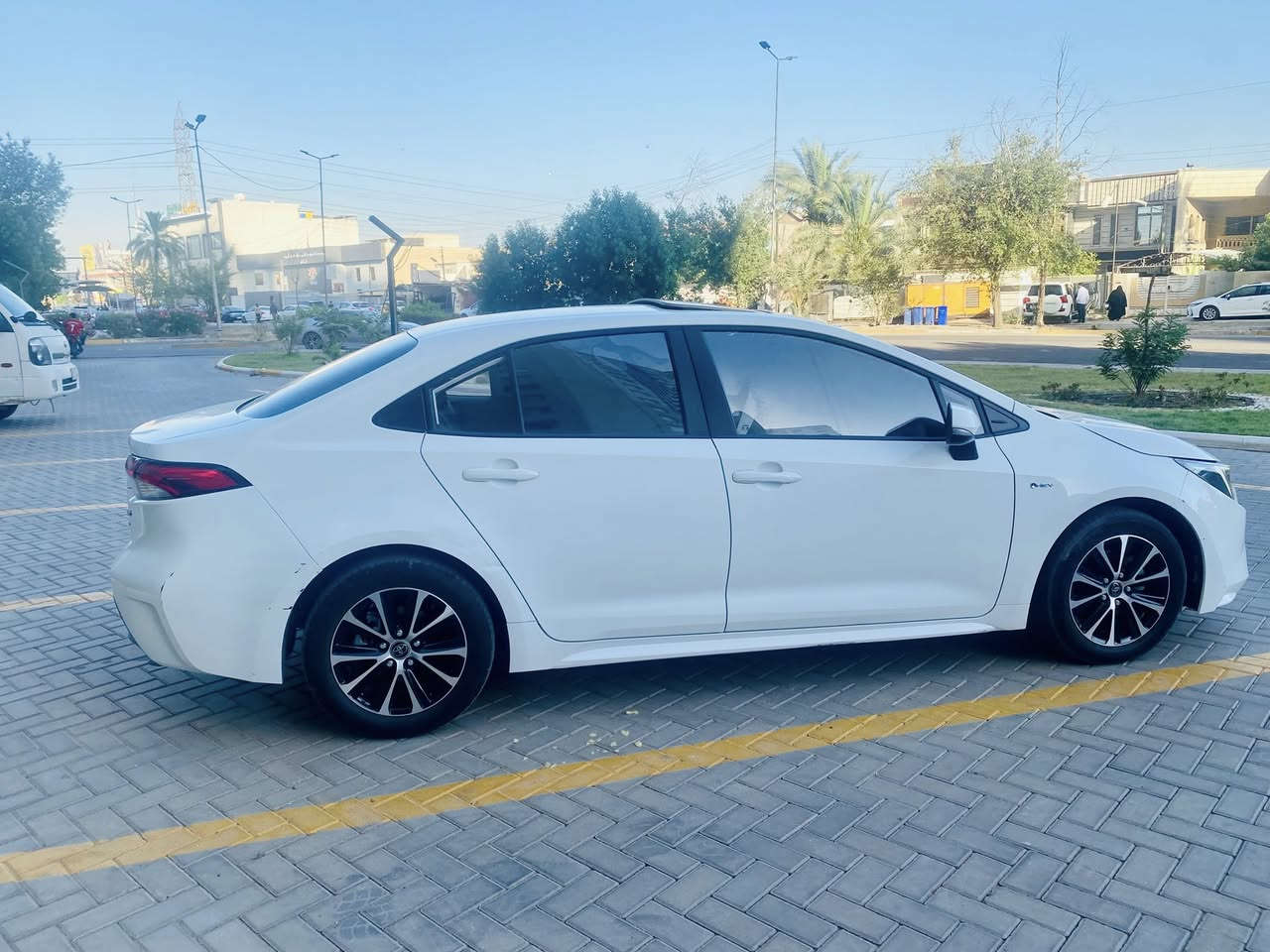 كورلا  2025  محرك 1800 هايبرد HEV رقم بغداد بسمي السيارة

ماشيه 29 الف بحالة زيرو سيارة جديده

❇️محرك 1800 هايبرد شحن ذاتي 

❇️فتحة

❇️بصمه + دخول ذكي 

❇️كشن كهرباء + جلد احمر و اسود

❇️هاندر بريك بصمه + اوتو هولد

❇️رادار امامي 

❇️سياقه اليه 

❇️تبريد قطعتين 

❇️تبريد بيانو شاشه 

❇️شاشه ابل كار بلي + كامره خلفيه دواره 

❇️مانع نزلاق + مود درايف +  ايفو مود 

❇️6  ايرباك

❇️حساس لايت كامل اوتو عالي ناصي اوتو + حساس ظغط اطار 

❇️تحكم سترين كامل فول 

❇️لايت زينون + لد صباحي + اشاره لد  

سيار مكفول كفاله عامه 
‏🆘ملاحظة. 
بيها رصعه بداير الجاملغ الخلفي كلش بسيطة

سعر 150$ 

عنواني بغداد 

رقم تواصل
***********
