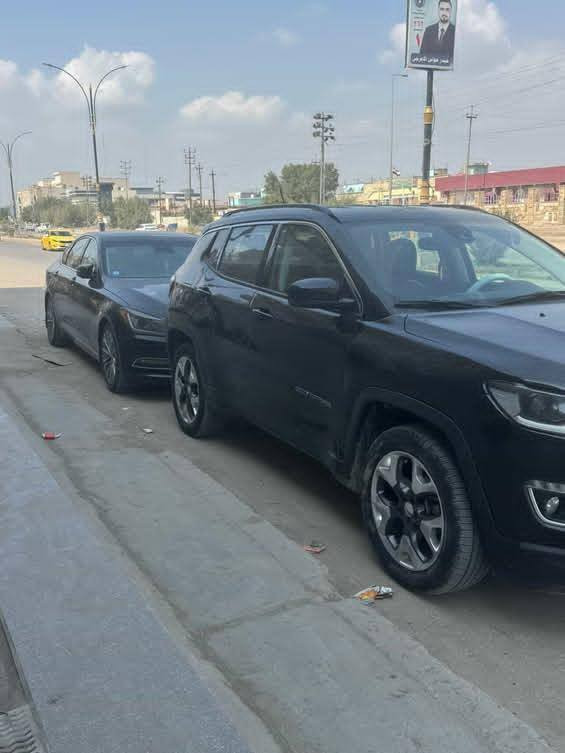 السلام عليكم
جيب كومباس 2018 

 رقم اربيل بسمي 

حجم المحرك 2.400 المرغوب 

سياره فول مواصفات عده الفتحه

ماشيه ١٠٣ قابله للتفاوض 

داخل اسود جلد 

مكينه كير كفاله 

تبريد شغال ثلج 

تايرات جدد

صوره الحادث مرفقه بل صور وسونار موجود 

العنوان الديوانيه 

رقم تلفون *********** حسن ابو فلاح

السعر ب 140 وبيهه مجال للشراي
