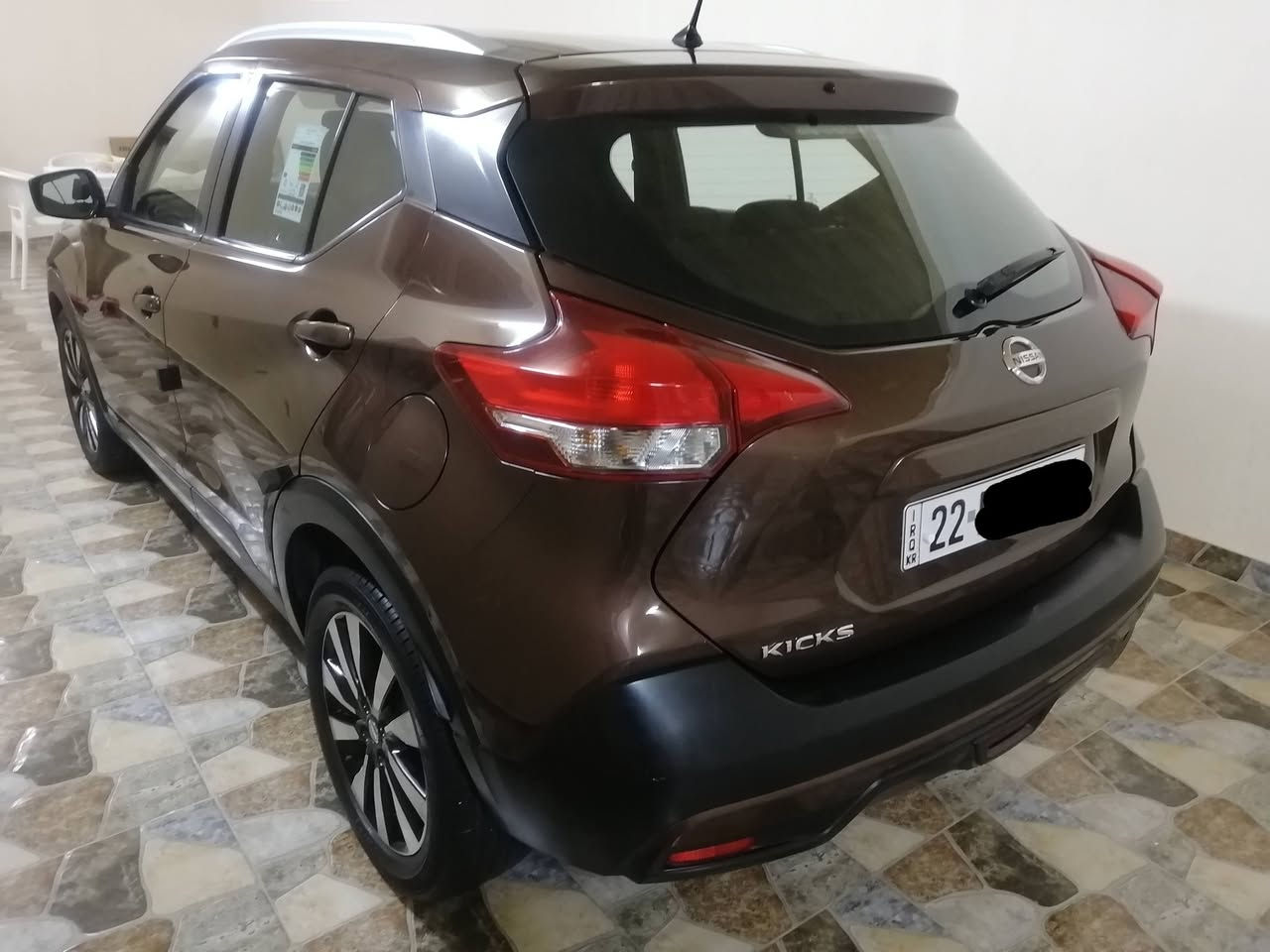 السلام عليكم. نيسان كيكس خليجي موديل ٢٠١٨.السيارة بيها صبغ الباب الخلفي طرف السكن فقط بدون داخل. السعر ١٢٠$ مكان السيارة كركوك. ***********
